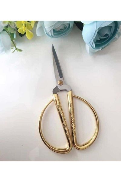 Aker Hediyelik Gold Heart Patterned Wide Handle Scissors Imported Small Luxury Scissors Models Promise Engagement Ribbon Scissors