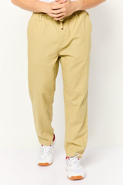 GAZZARRİNİ Men Regular Fit Solid Chino Pants, Beige