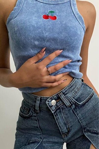 SYMPATHY Kadın Mavi Parça Boya Yıkamalı Halter Yaka Kiraz Nakışlı Crop