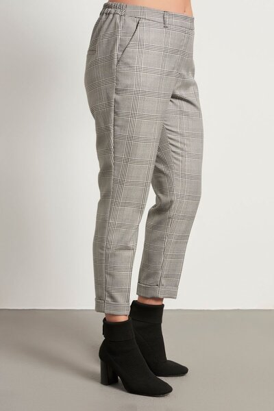 MYLİNE Κλασικό παντελόνι με λεπτή εφαρμογή με λεπτομέρεια στην τσέπη