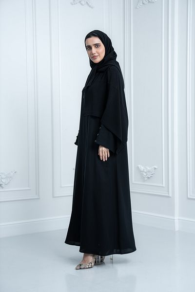 LAVİNİA عباية عمانية نسائية من لافينيا بأزرار، لون أسود كاجوال
