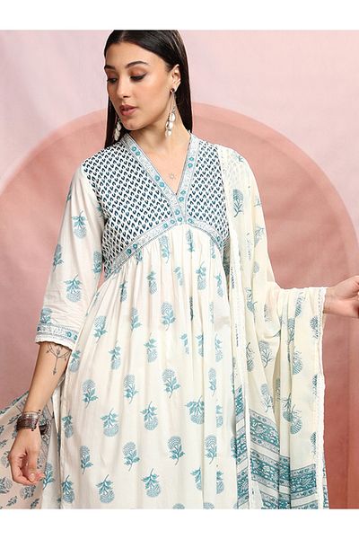 Vishudh By Styli Women Blue Floral Printed Cotton Kurta Set