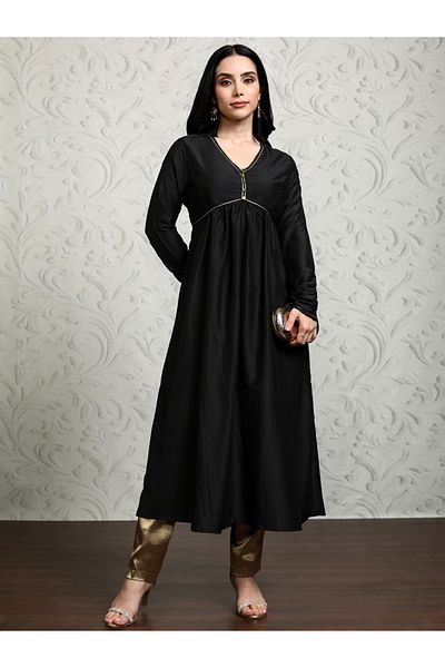 Vishudh By Styli Black Solid Polyester V-Neck Kurta for Festive Occasions