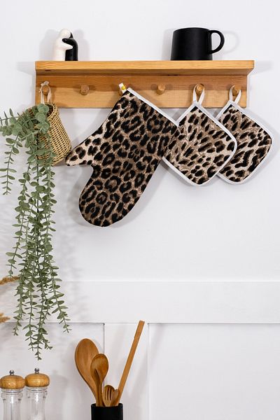 Morlay 3-Piece Oven Mitts and Pot Holders Kitchen Set / 220 Degree Heat Resistant