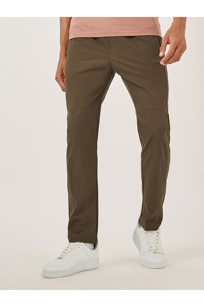 Fort Collins By Styli Men Solid Drawstring Waist Regular Fit Pants
