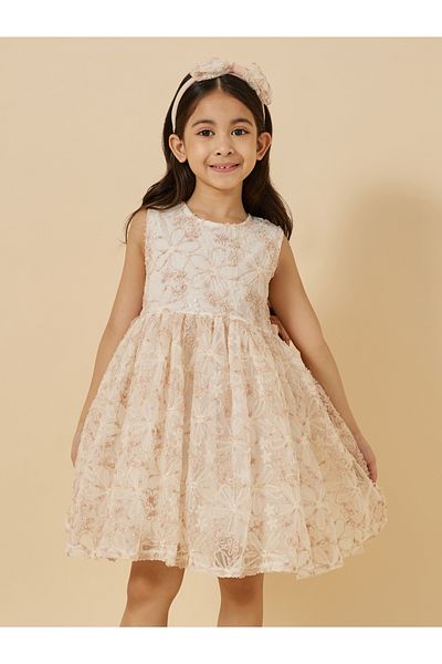 Styli Sleeveless Round Neck Lace Dress