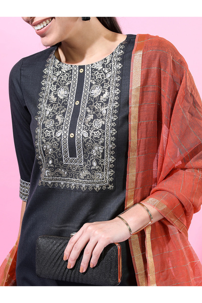 Vishudh By Styli Women Black Kurta Set with Printed Dupatta