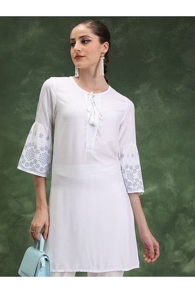 Vishudh By Styli Floral Embroidered Flared Sleeves Straight Kurti