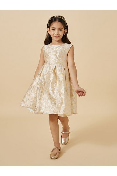 Styli Jacquard Pleated Sleeveless Dress
