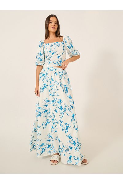 Styli Floral Print Puff Sleeve Blouse