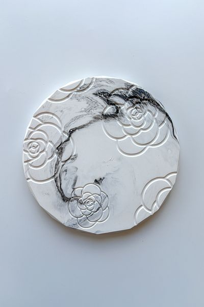 sin istanbul Round Trivet Marble Pattern and Rose Motif
