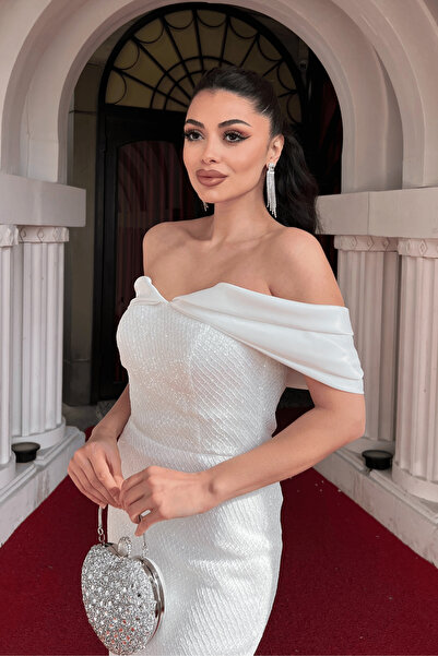 giyimmasalı Krajkové flitrové šaty bez ramen - BÍLÉ