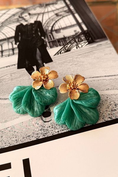 Trendy Butik أقراط ماركة Vip Water Green Model