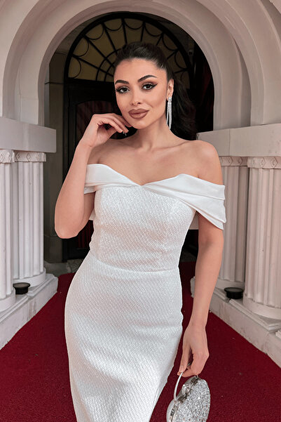 giyimmasalı Krajkové flitrové šaty bez ramen - BÍLÉ