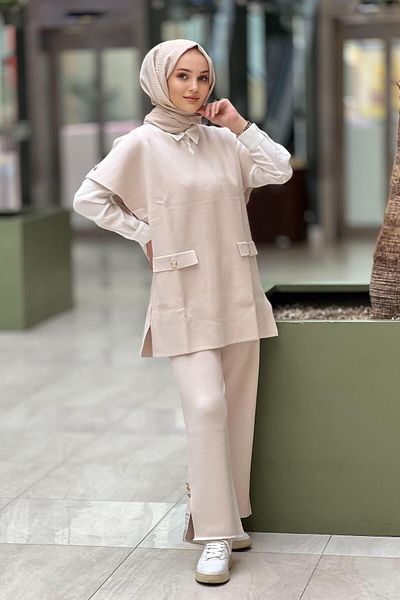 Ghisa Pocket Detailed Sleeveless Vest Poncho