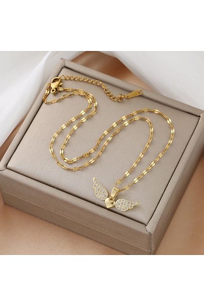 Ayzen Stylish Angel Wings Necklace