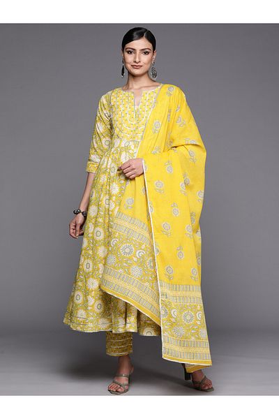 Libas By Styli All-Over Print Gotta Patti Kurta and Mid Rise Trousers with Dupatta Set