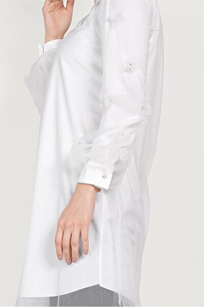 Alvina Three-Dimensed Flower and Tule Detailed Tunic 40519