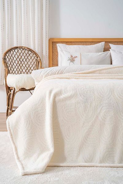 Rivaİstanbul Viona Jacquard Raschel Rainbow Double Punch Bedspread