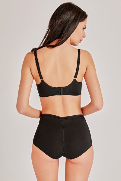 Magic Form Satin Lace Detailed Underwire Gathering Bra