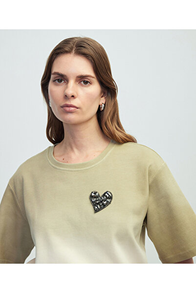 İpekyol Kalp aplikeli tişört