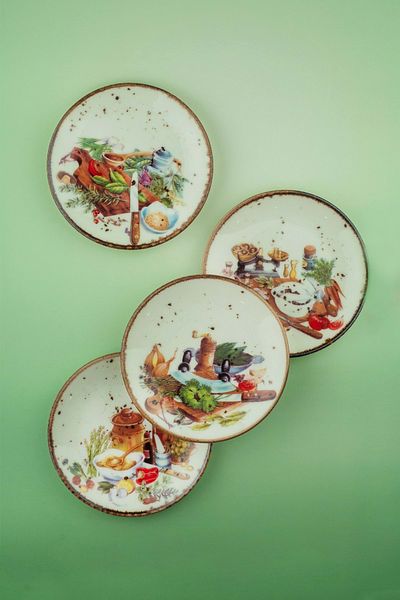 Bursa Porselen Dekor Retro Breakfast 4 Piece Cookie Plate