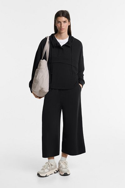 Oysho Soft-touch wide-leg crop trousers with modal