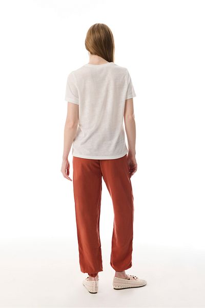 Mudo Embroidered V-Neck T-Shirt