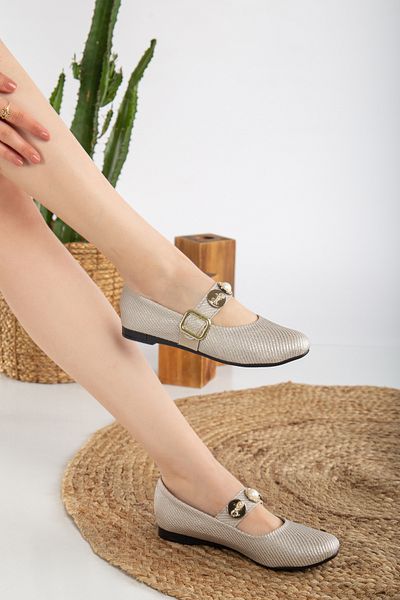 lucky shoes Comfortable Sole Buckle Ballerinas