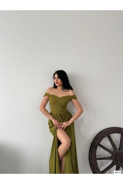 Modafeminen Βραδινό φόρεμα με λαιμόκοψη καγιάκ μακρύ βραδινό φόρεμα 58819 φιστικοπράσινο