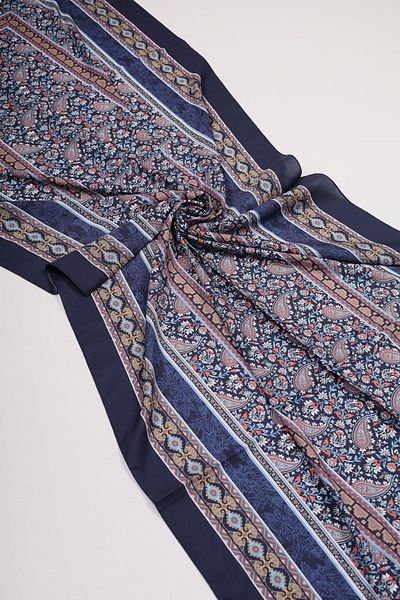 Levidor Patterned Love Shawl - Pattern-05 - Color-15
