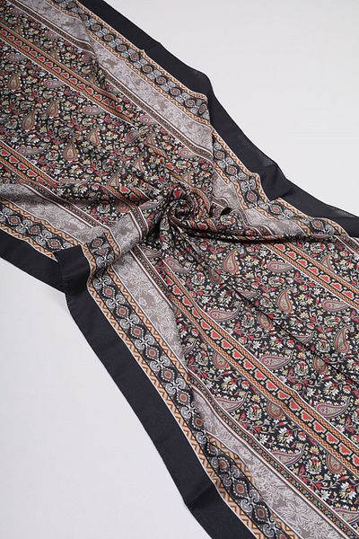 Levidor Patterned Love Shawl - Pattern-05 - Color-08