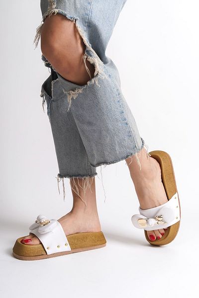 Joy Ayakkabı Dila Thick and Orthopedic Sole Teddy Bear Satin Women's Slippers Kt - White