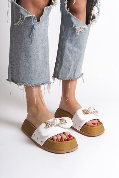 Joy Ayakkabı Dila Thick and Orthopedic Sole Teddy Bear Satin Women's Slippers Kt - White