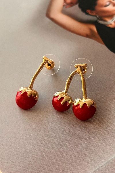 Trendy Butik Cherry Earrings
