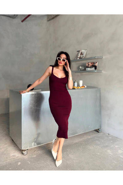 novalook فستان محبوك بتفاصيل خيط بارد وحزام خلفي