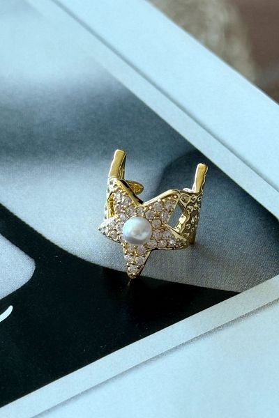 Trendy Butik Vip Pearl Model Zircon Stone Star Model Cartilage Earrings