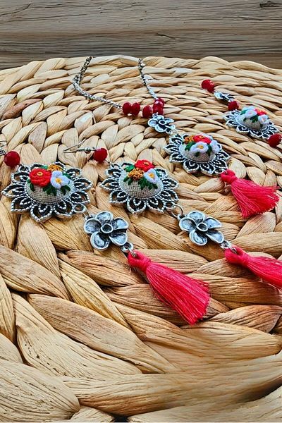 LADYETAMIN Brazil Embroidery Handmade Women's Necklace, Bracelet, Earrings 3-Piece Set-Etamin Red Flower Bouquet Women's Set