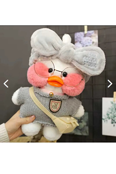 lalafanfan kawai peluş oyuncak beyaz aksesuarları ile birlikte gönderilmektedir