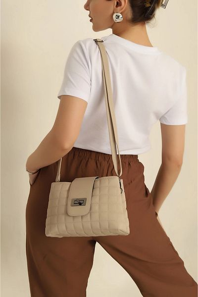 FHD BAGS Geantă de damă Trend cu model matlasat, cu curea reglabilă de mărime medie