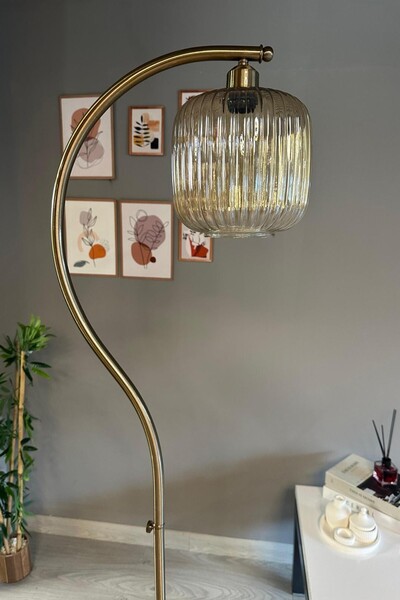 Bamyum Bal Rengi Cam Lambader Eskitme S gövde Modern Dekoratif Metal Oturma Odası Zemin Lambası