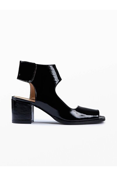 Lia Black Wrinkled Patterned Women's High Heel Sandals