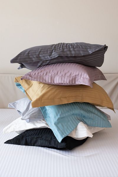 Tekstil Home Fete de pernă Oxford din satin cu dungi de culoare crem - Seria