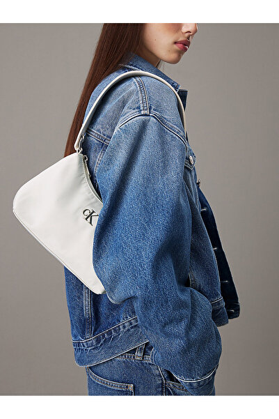Calvin Klein Sleek Nylon Shoulderbag