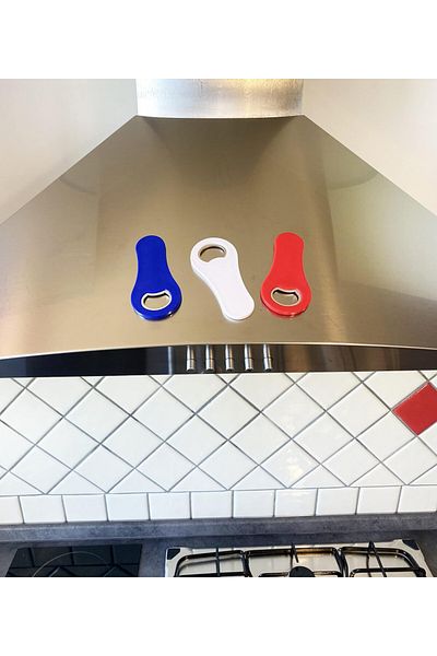 Pubblimania magnetic bottle opener, plastic/metal, azure, 10.5 x 5 cm