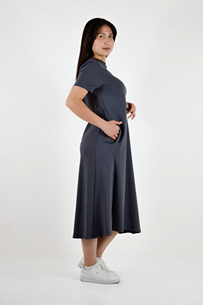 BUSEM Κοντομάνικο μακρύ φόρεμα με λαιμόκοψη