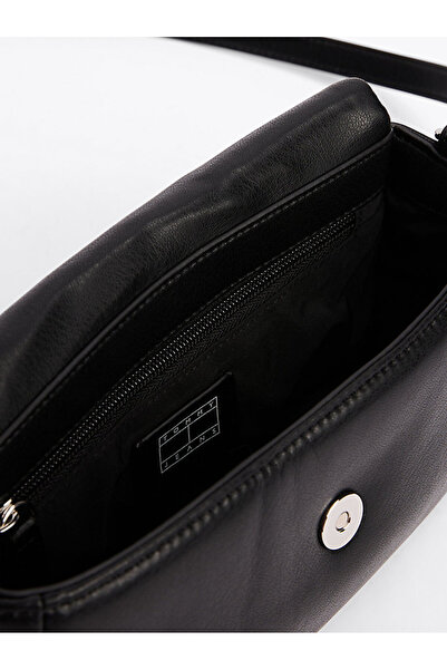 Tommy Hilfiger Kadın Ayarlanabilir Omuz Askılı Fermuarlı İç Cepli Deri Siyah Omuz Çantası AW0AW16978-BDS