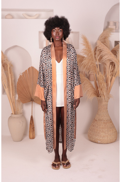 Sukkha Velora Kimono - Geometric Pattern, Yoryo Chiffon Satin, Low Sleeve, Belt