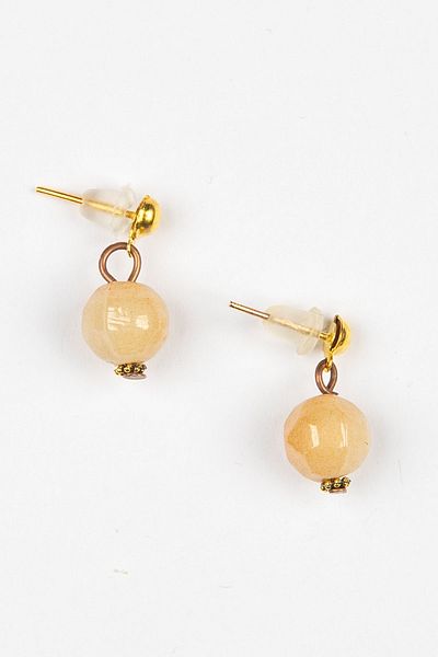 Lila Rosa Ethnic Authentic Cream Earrings