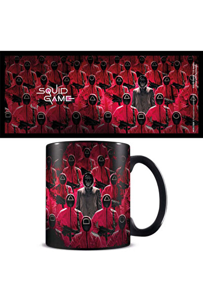 Pyramid كوب أسود من لعبة الحبار (الجنود)